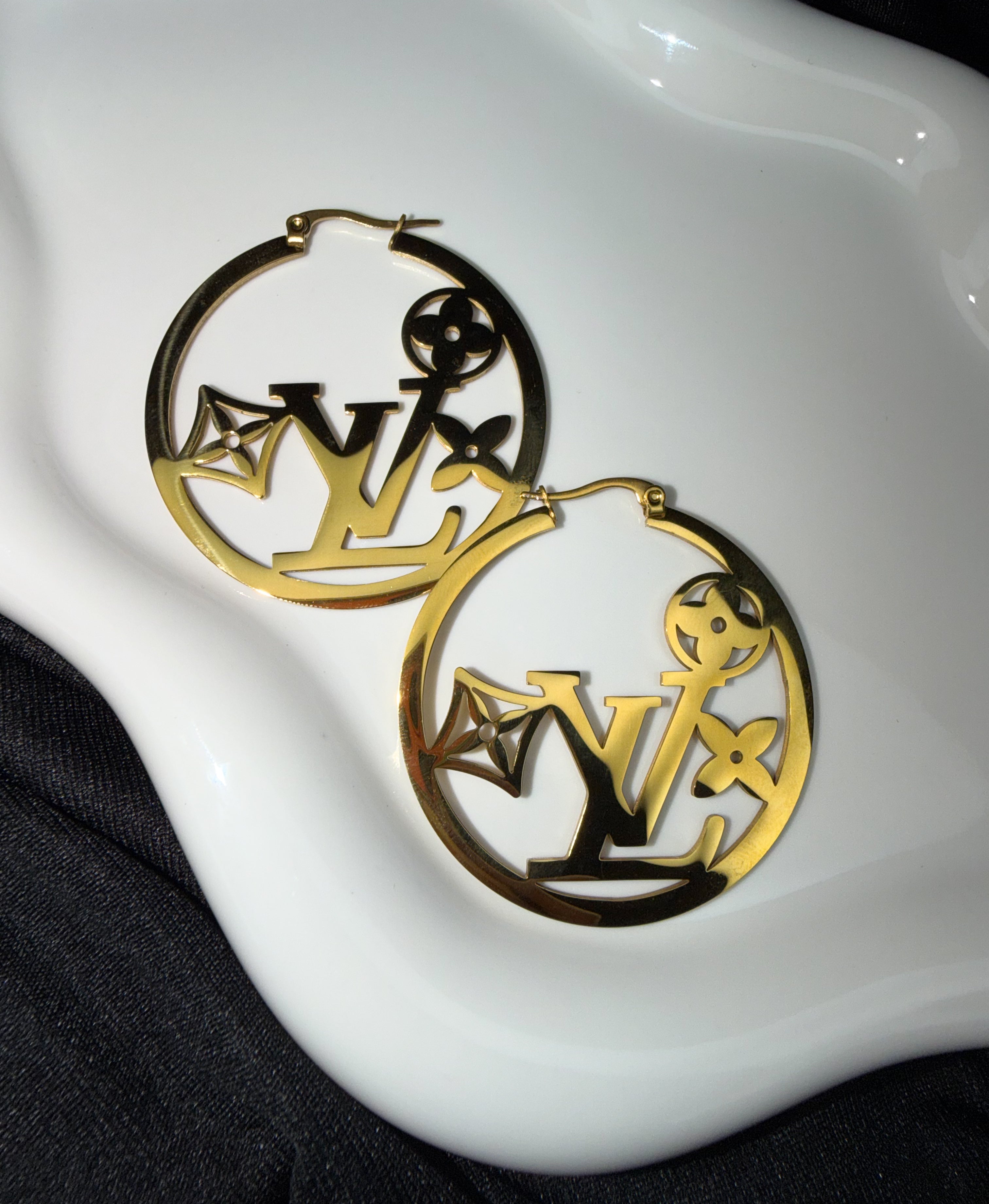 LV Hoops