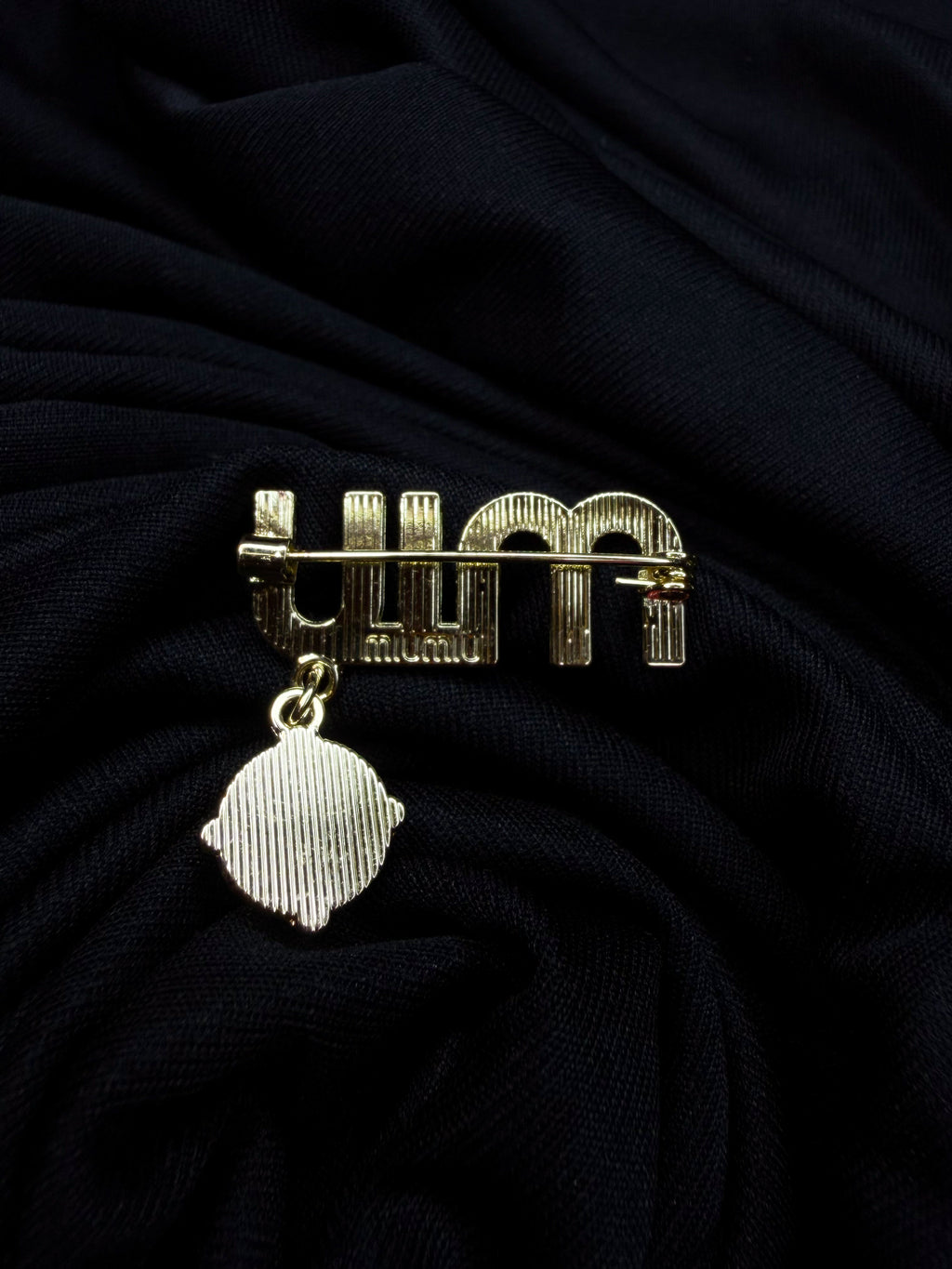 Miu Brooch