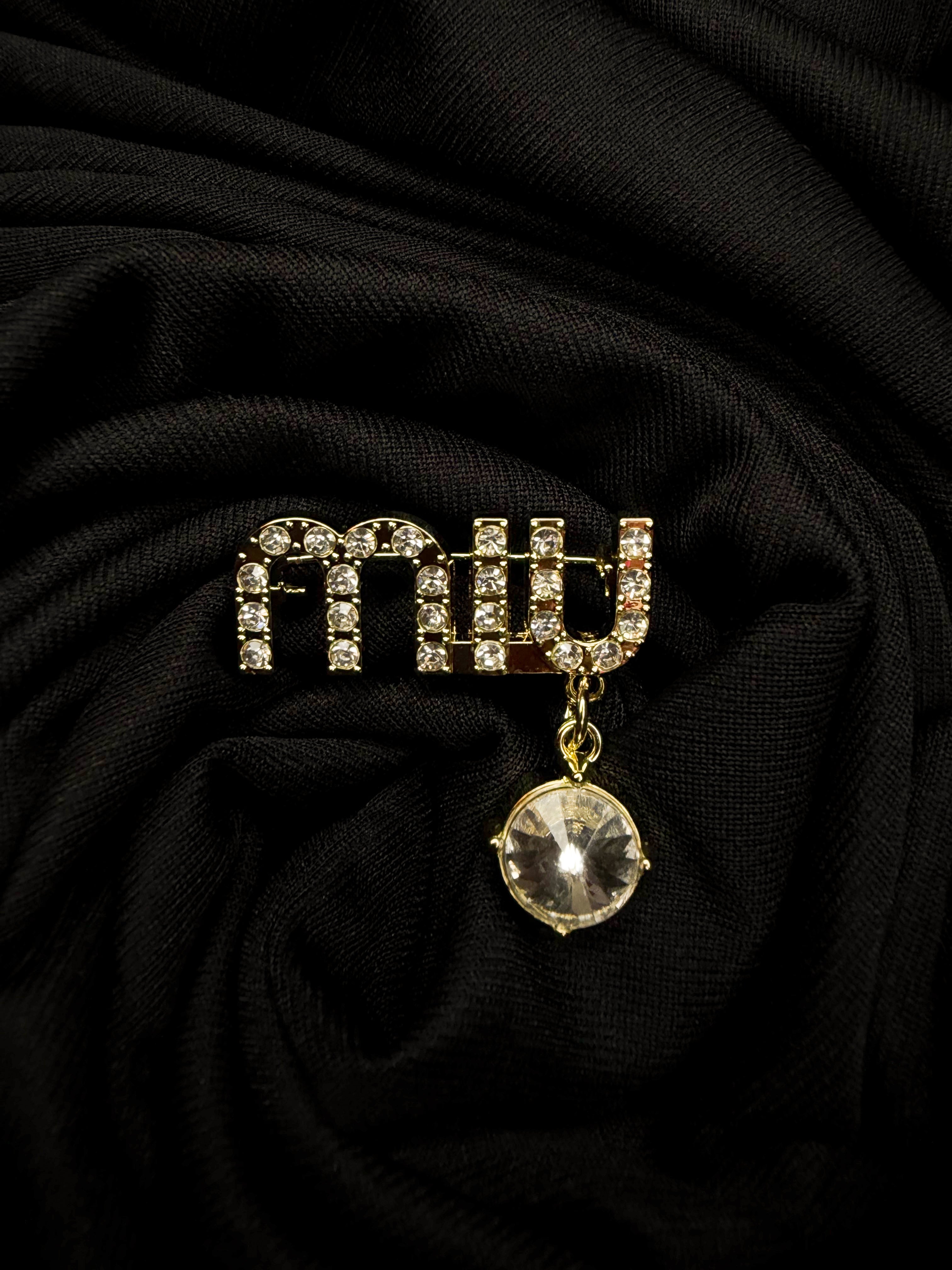 Miu Brooch