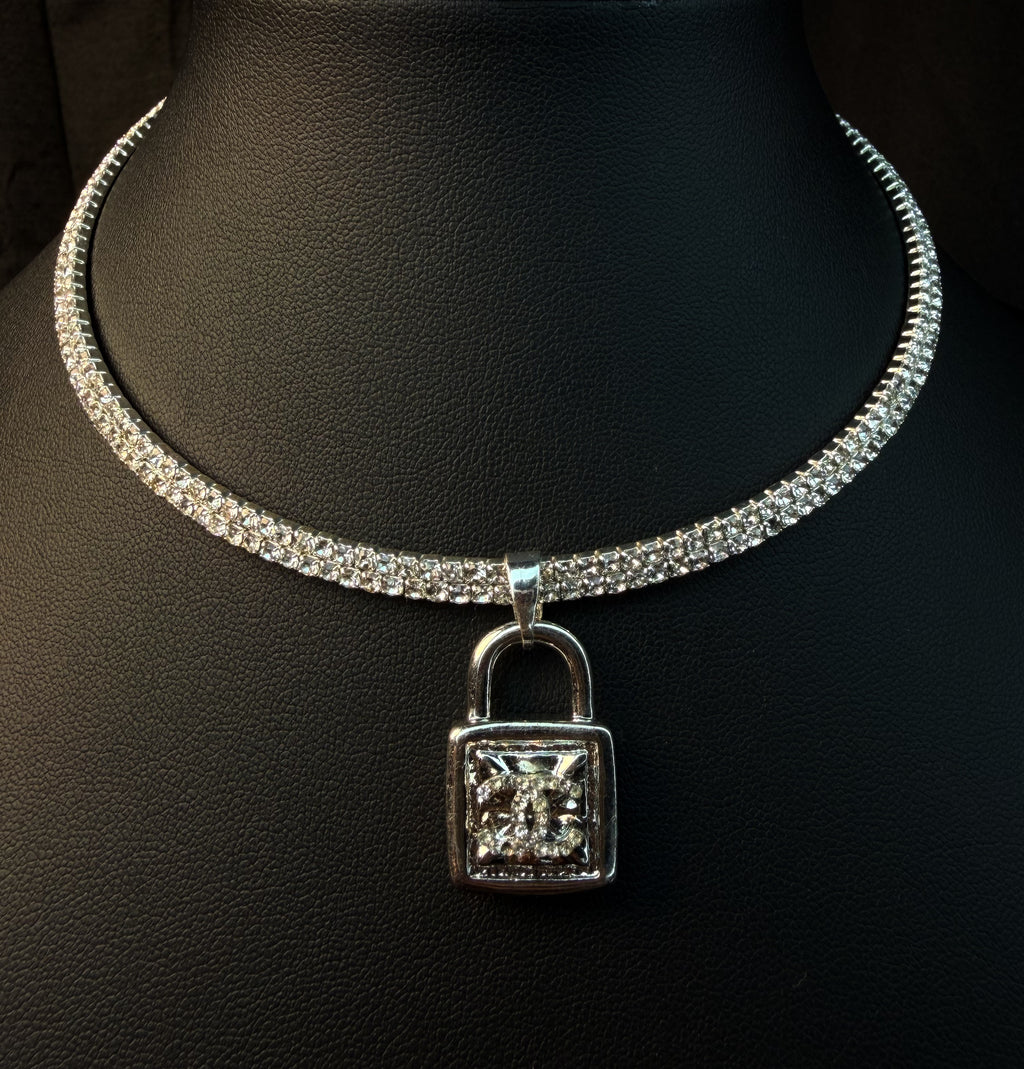 Lock Choker