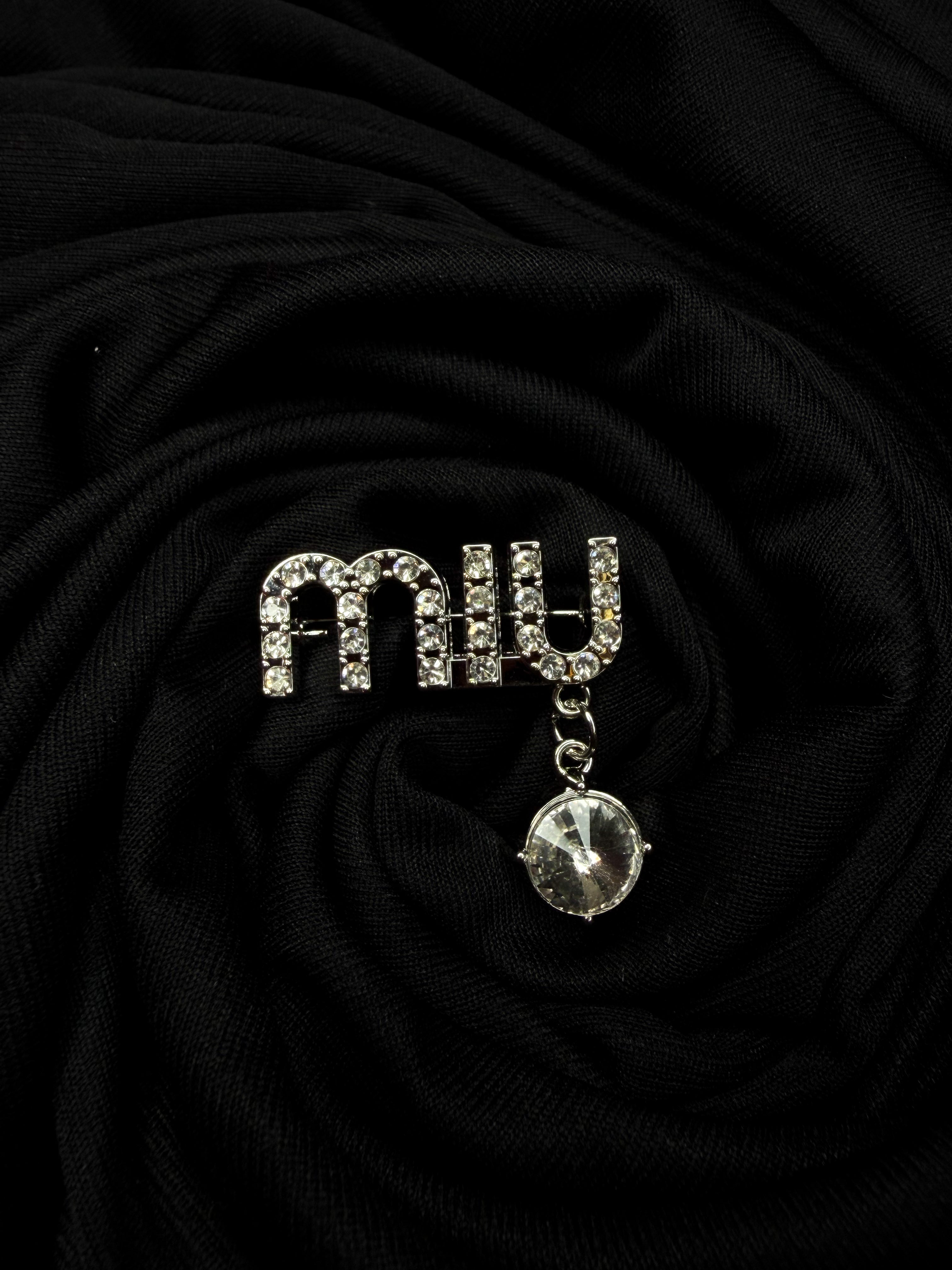 Miu Brooch