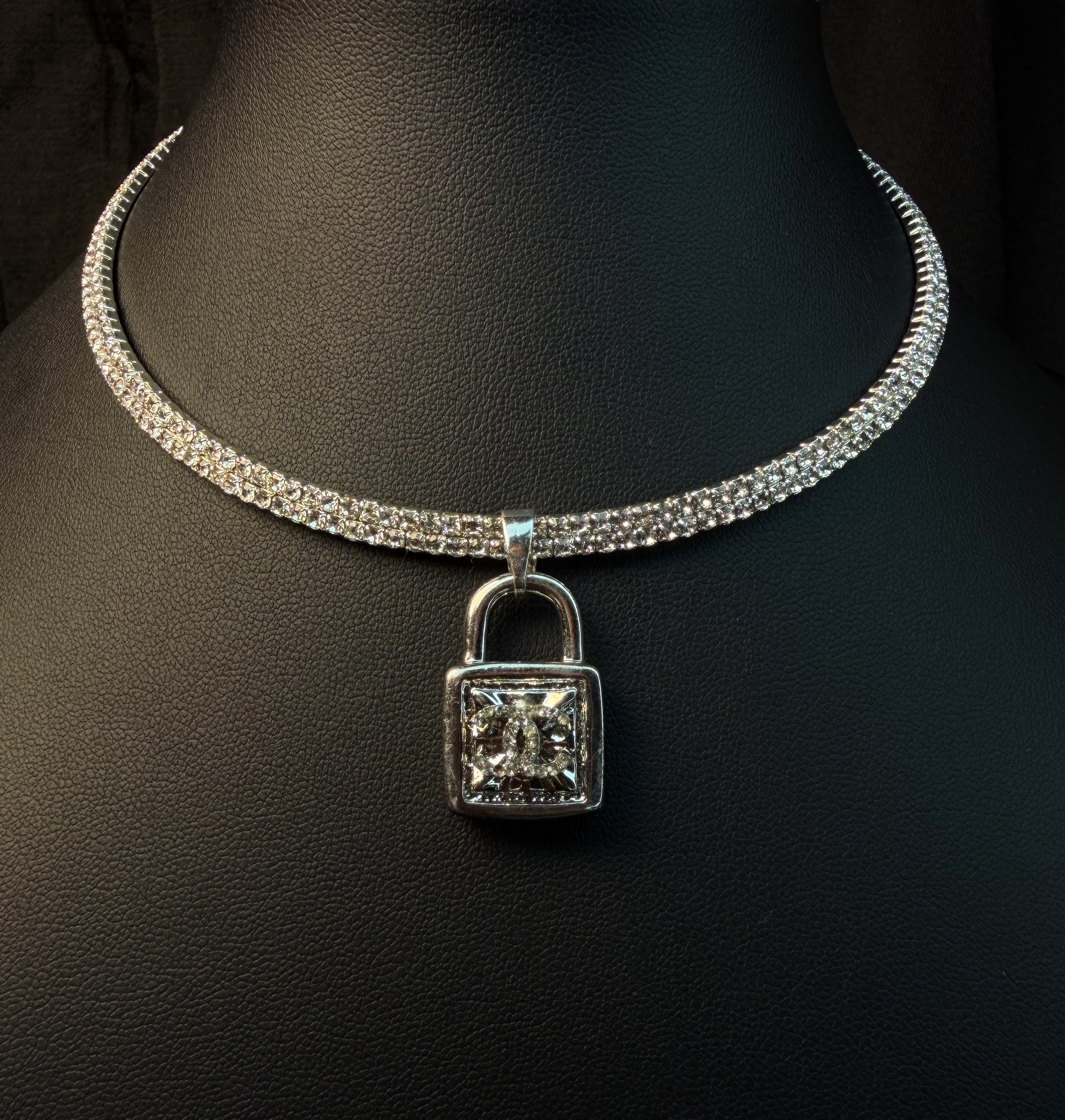 Lock Choker